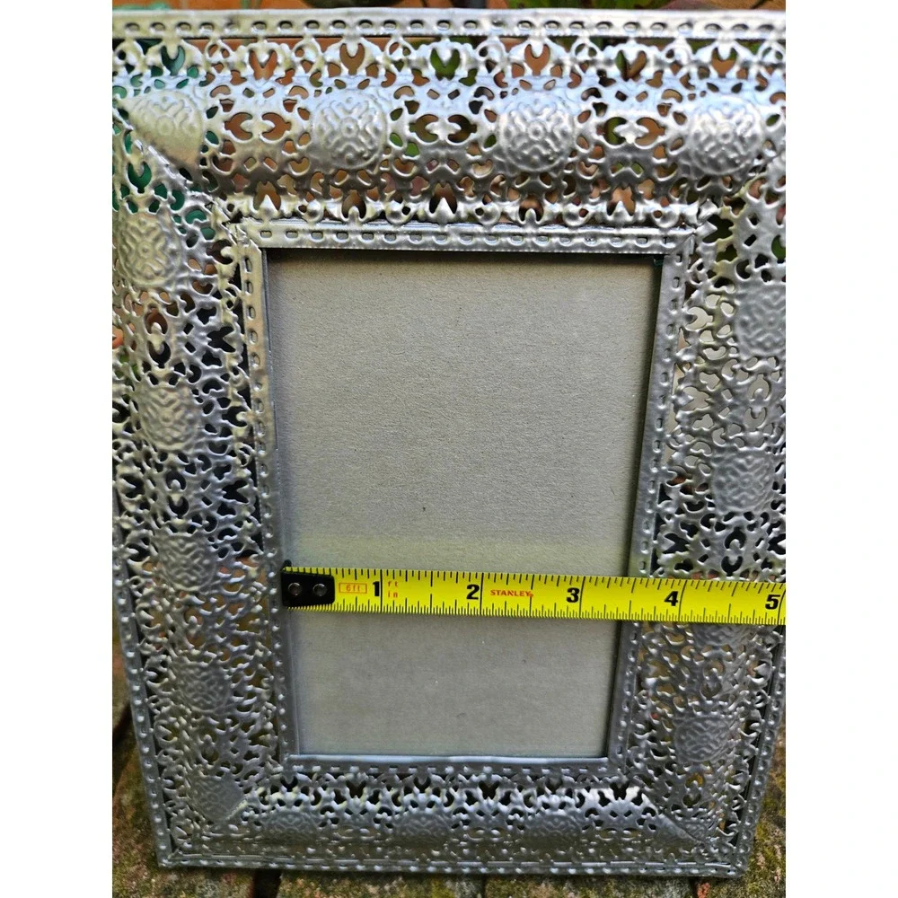 Silver Tone Aluminum Ornate Picture Frame 3.5